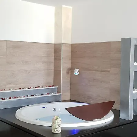 Tenuta Don Giovanni Farm stay *